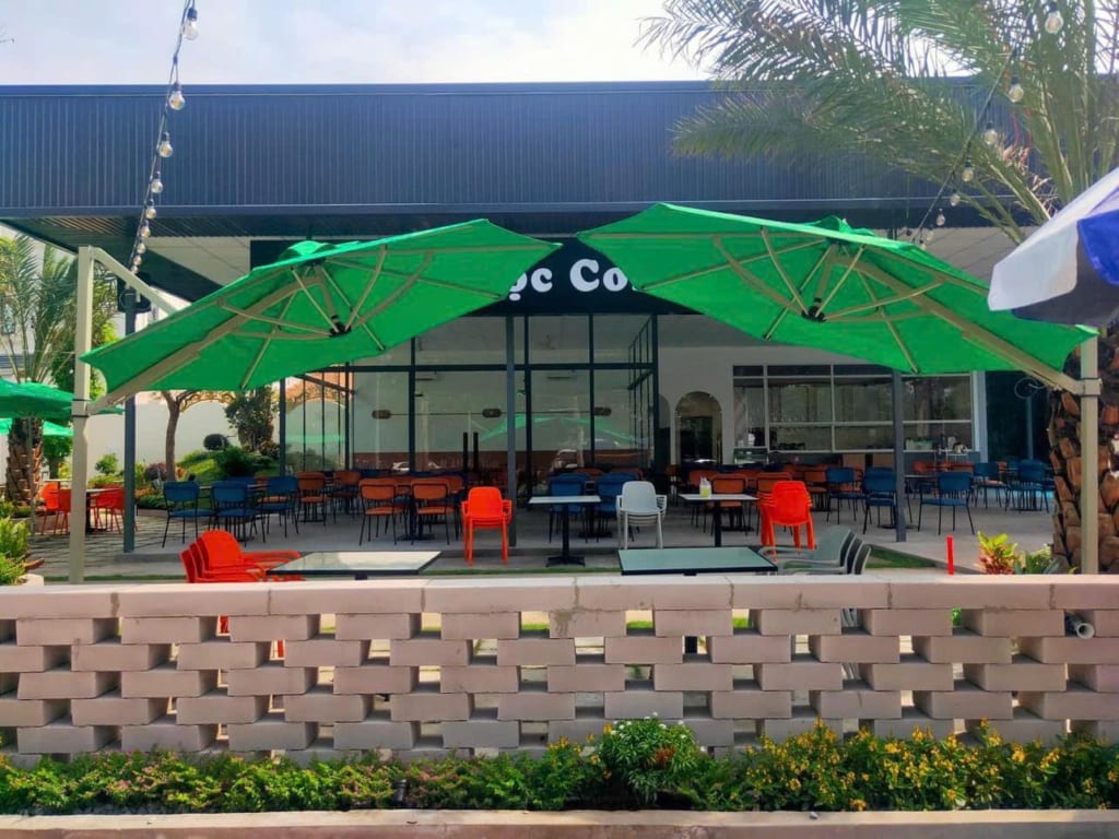 Dù Che Quán Cà Phê Long Châu - Địa Chỉ Uy Tín Cung Cấp Dù Che Chất Lượng Cao