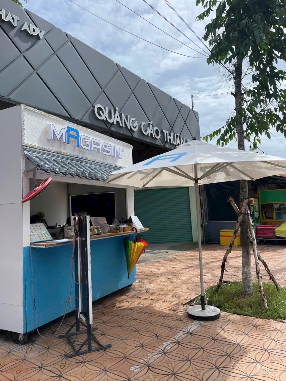 Top Mẫu Dù Che Nắng Quán Cafe Tại Quảng Trị Đẹp, Chất Lượng, Tăng Lượt Khách 3 Dù che nắng quán cafe tại tỉnh Quảng Trị - mẫu dù tròn 3m