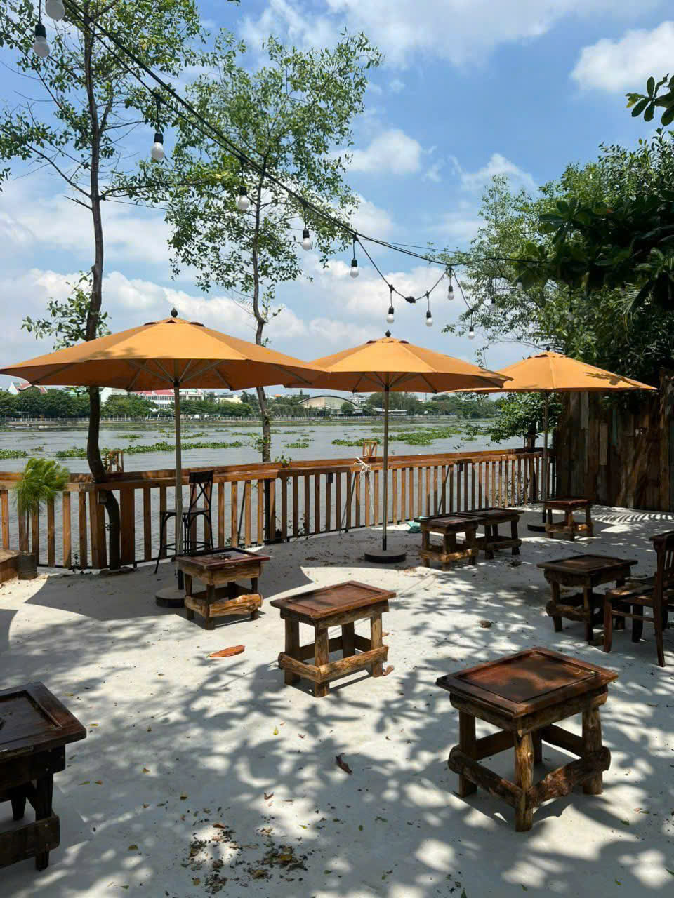 Địa điểm mua bán dù che nắng tại xã Tân An Hội, TPHCM ( thuộc huyện Củ Chi Cũ ) 5 Dù sắt 3m